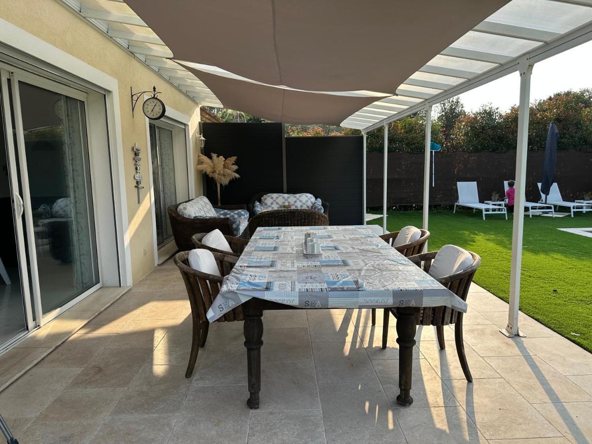 Villa Petite Maisonette Adossee Mais Independante Avec Piscine Peymeinade Exterior foto
